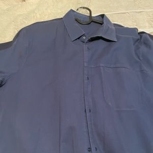 Great lulu lemon shirt.  Good condition.